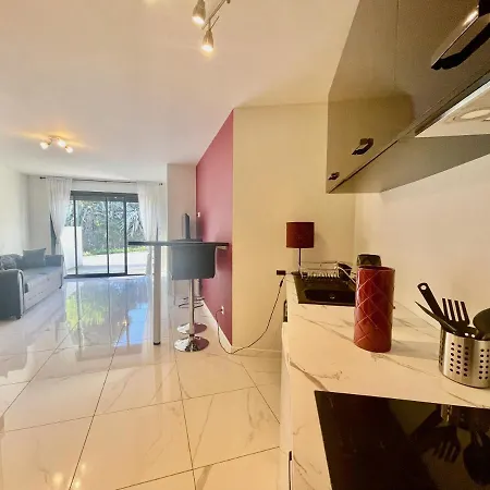 Studio Baroque Apartamento Bessan